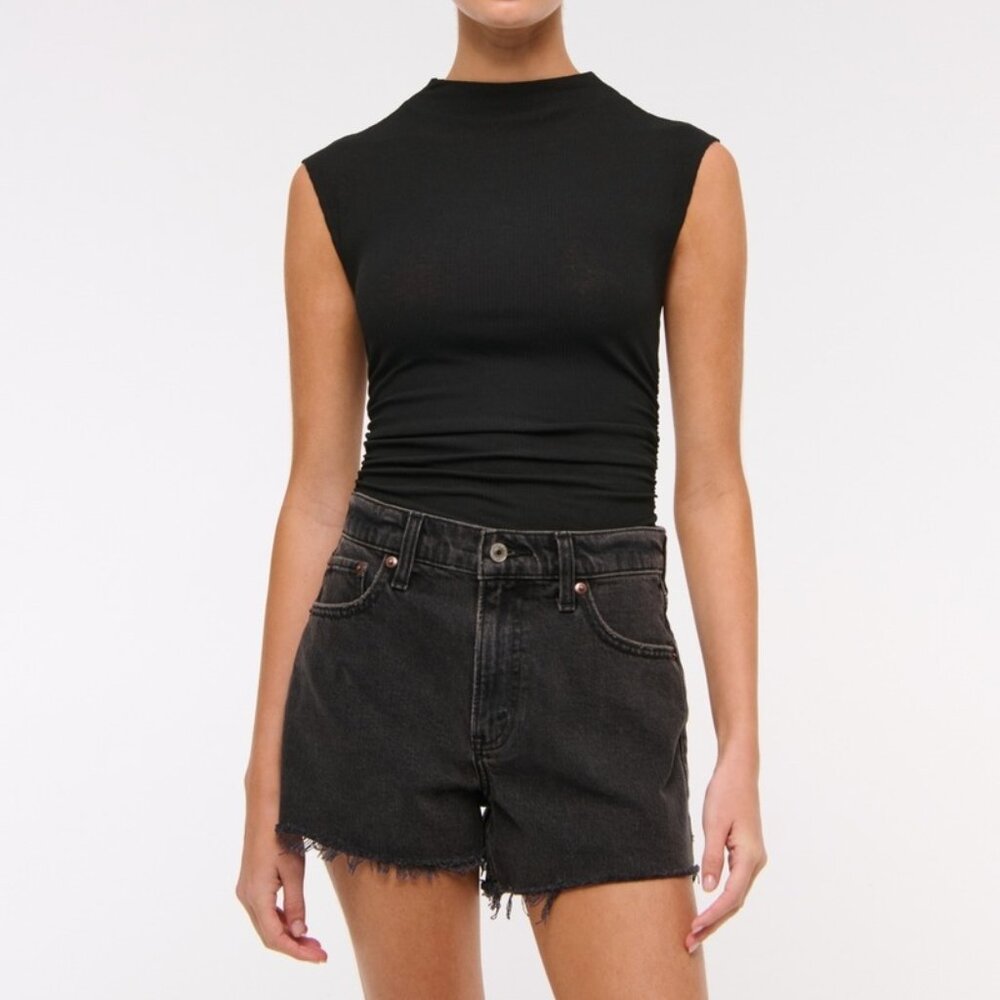 Abercrombie High Rise 90s Cutoff Short - Black - 28/6